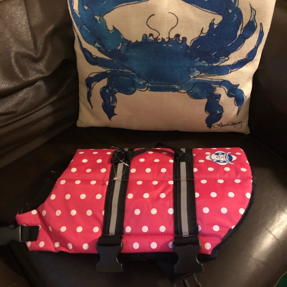 Dog life jacket size Medium